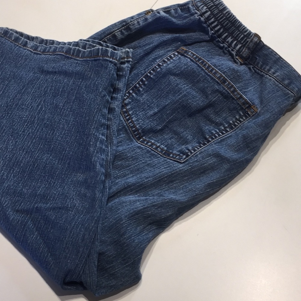 Capris - Picture 3 of 4